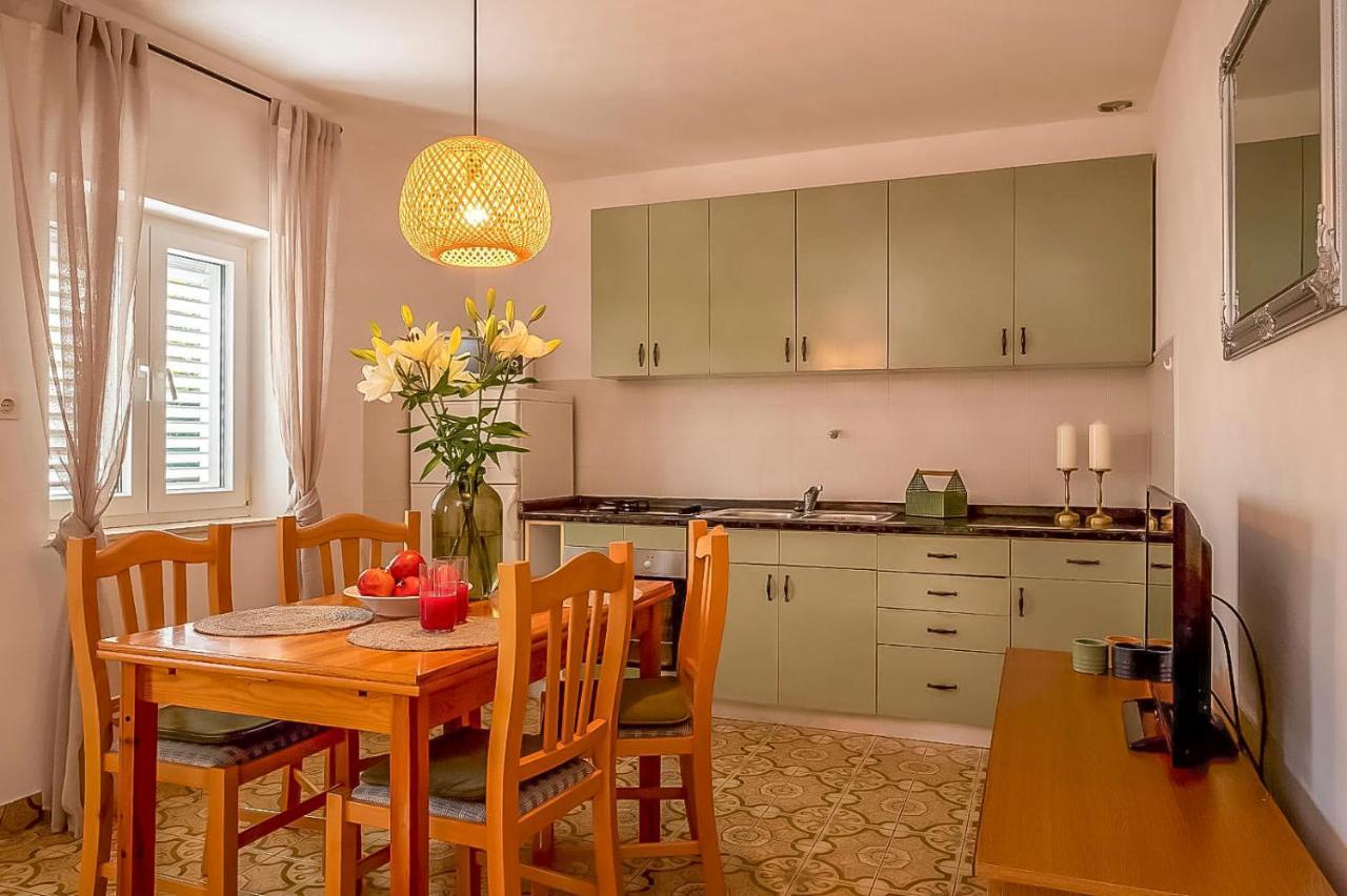Apartments Matija Rogoznica  Extérieur photo