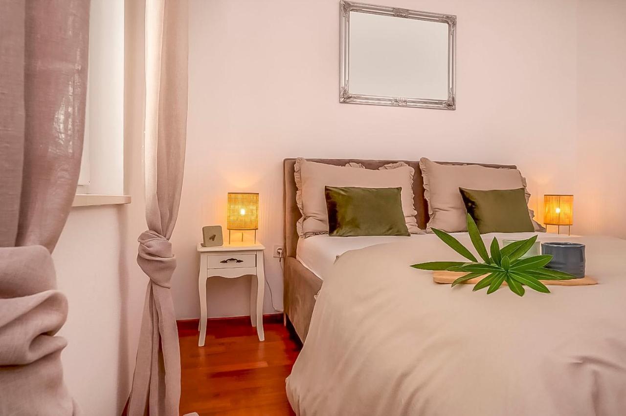 Apartments Matija Rogoznica  Extérieur photo