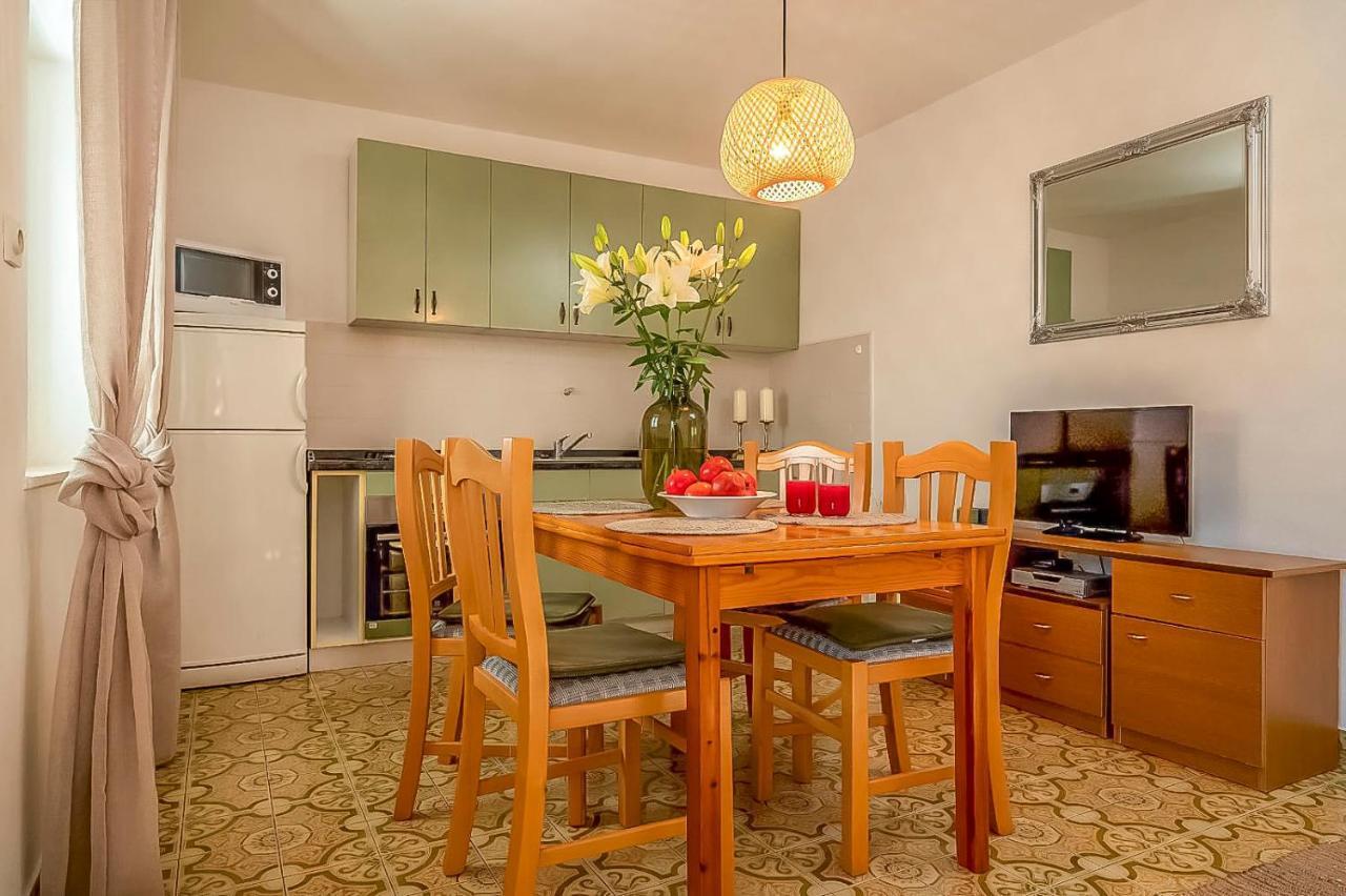 Apartments Matija Rogoznica  Extérieur photo